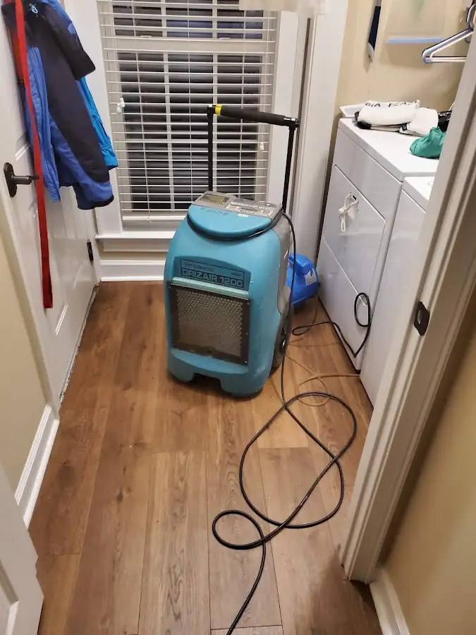 Commercial dehumidifier deployed for Crawl Space Restoration in Manasquan